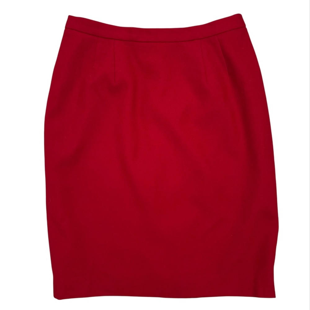 100% Virgin Wool Fully Lined Red Skirt. Size 6P. Business Office Professional